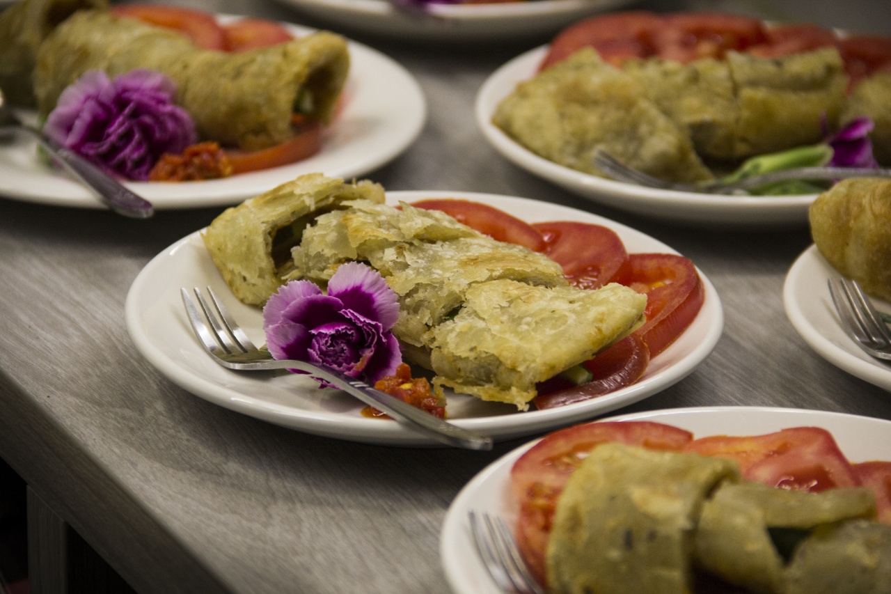 般若鈴鐸震群眠——談金剛薩埵