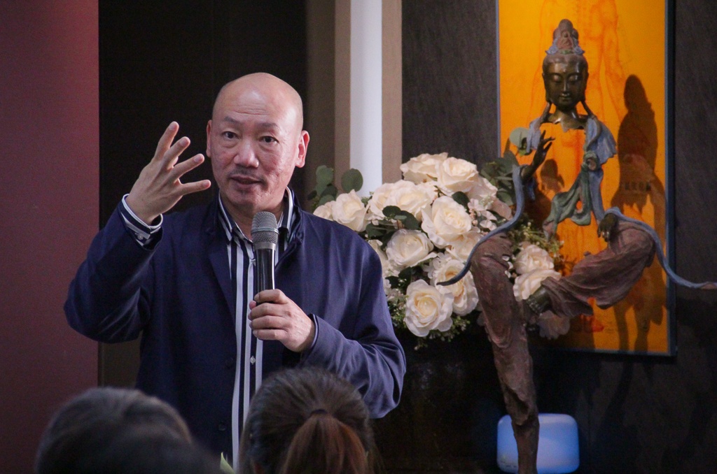 打破外在的表相  才能見到內在真相