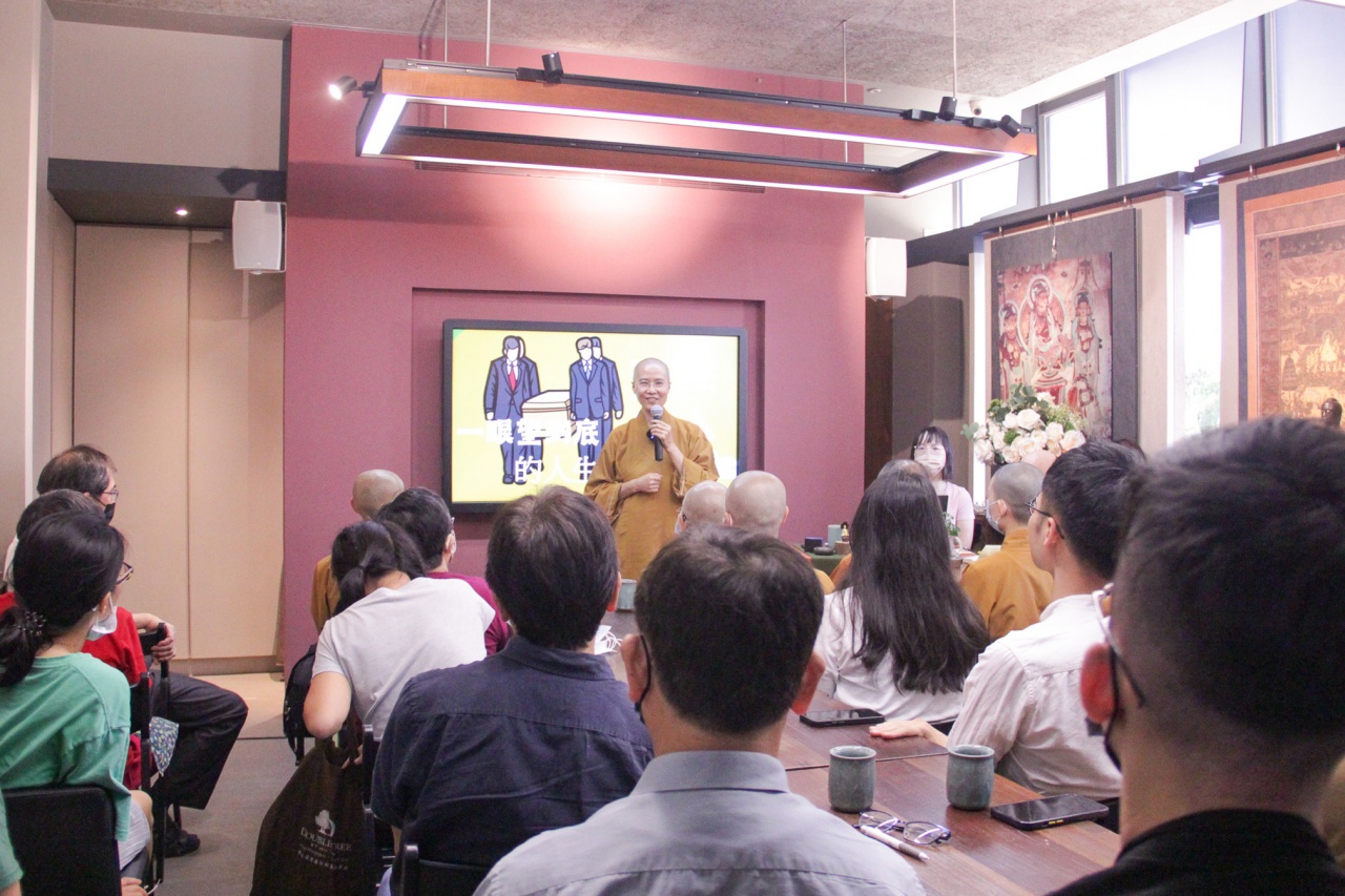 願成眾生休憩樹