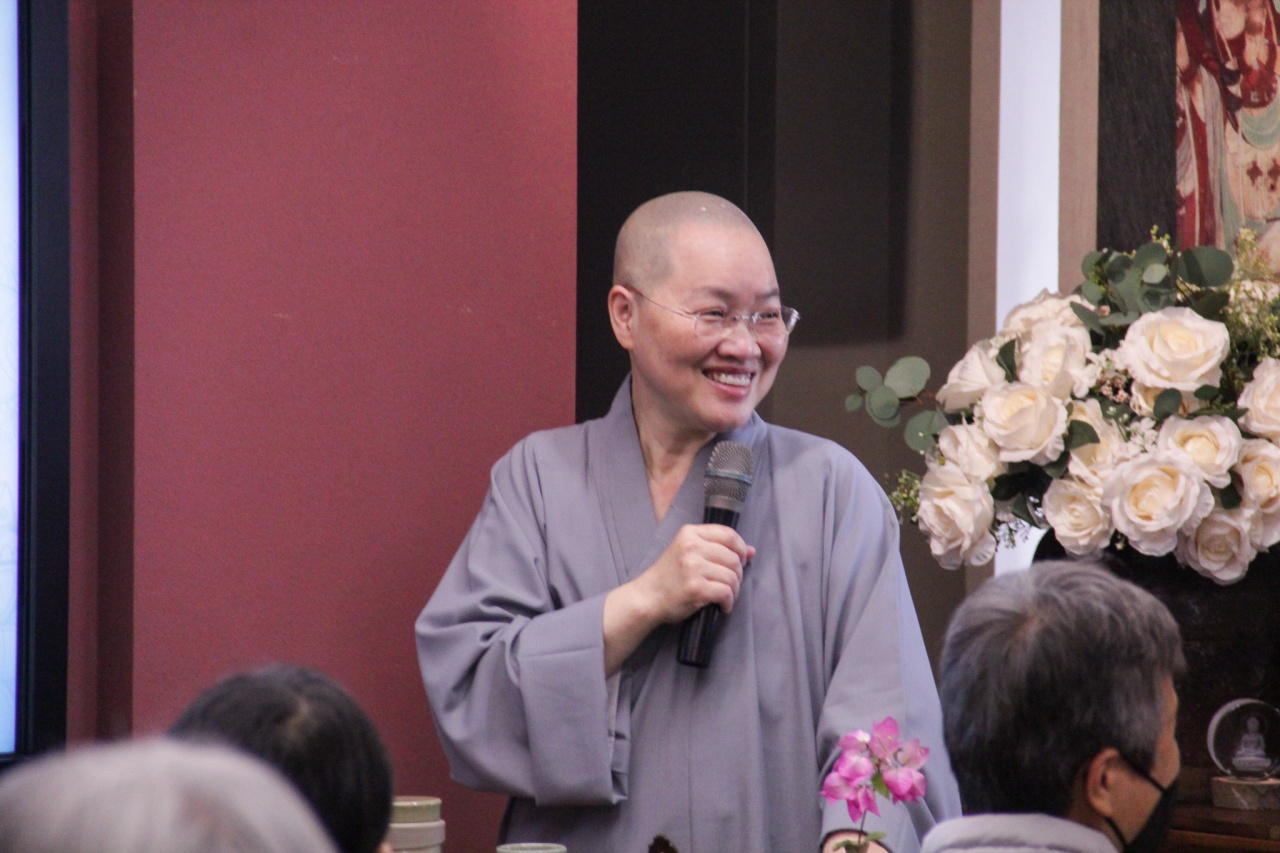 從利他中完成自利