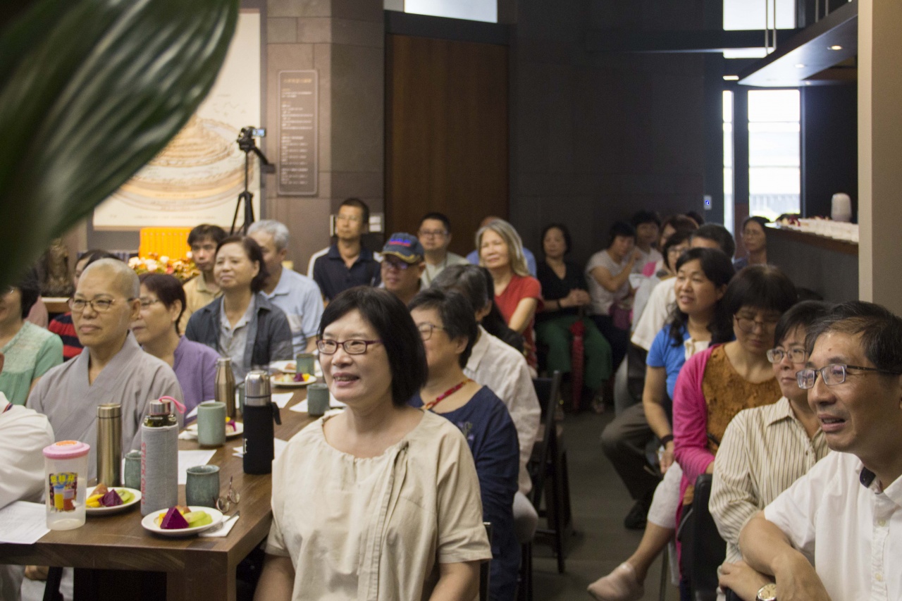 從佛華嚴到入法界