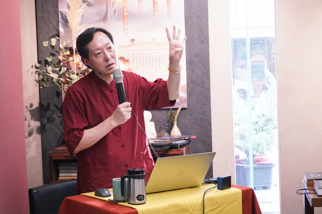 如何修持《華嚴經》的大行與大願