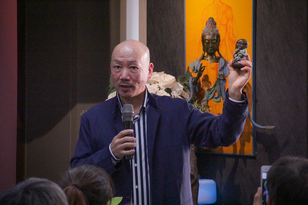 打破外在的表相  才能見到內在真相
