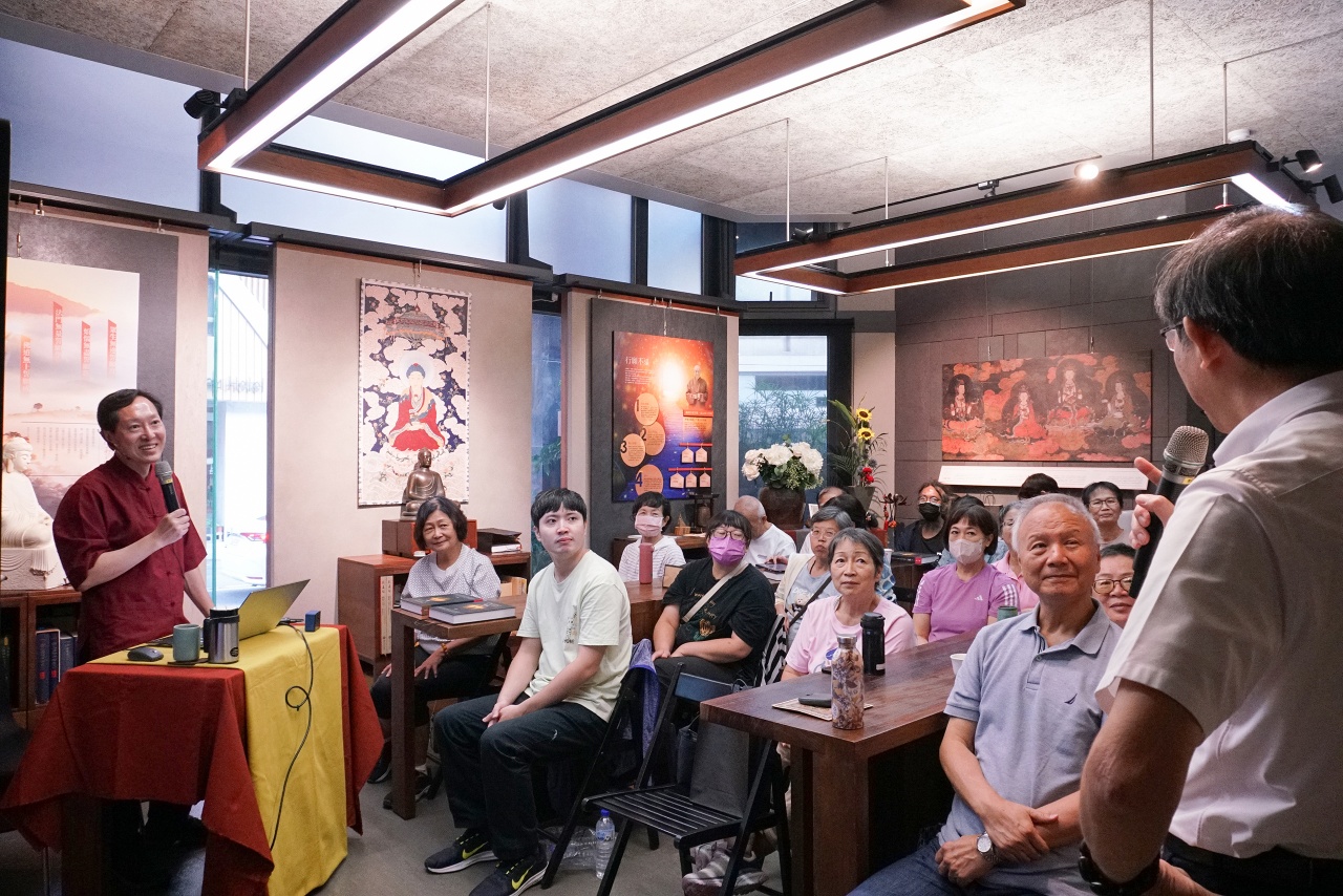 如何修持《華嚴經》的大行與大願