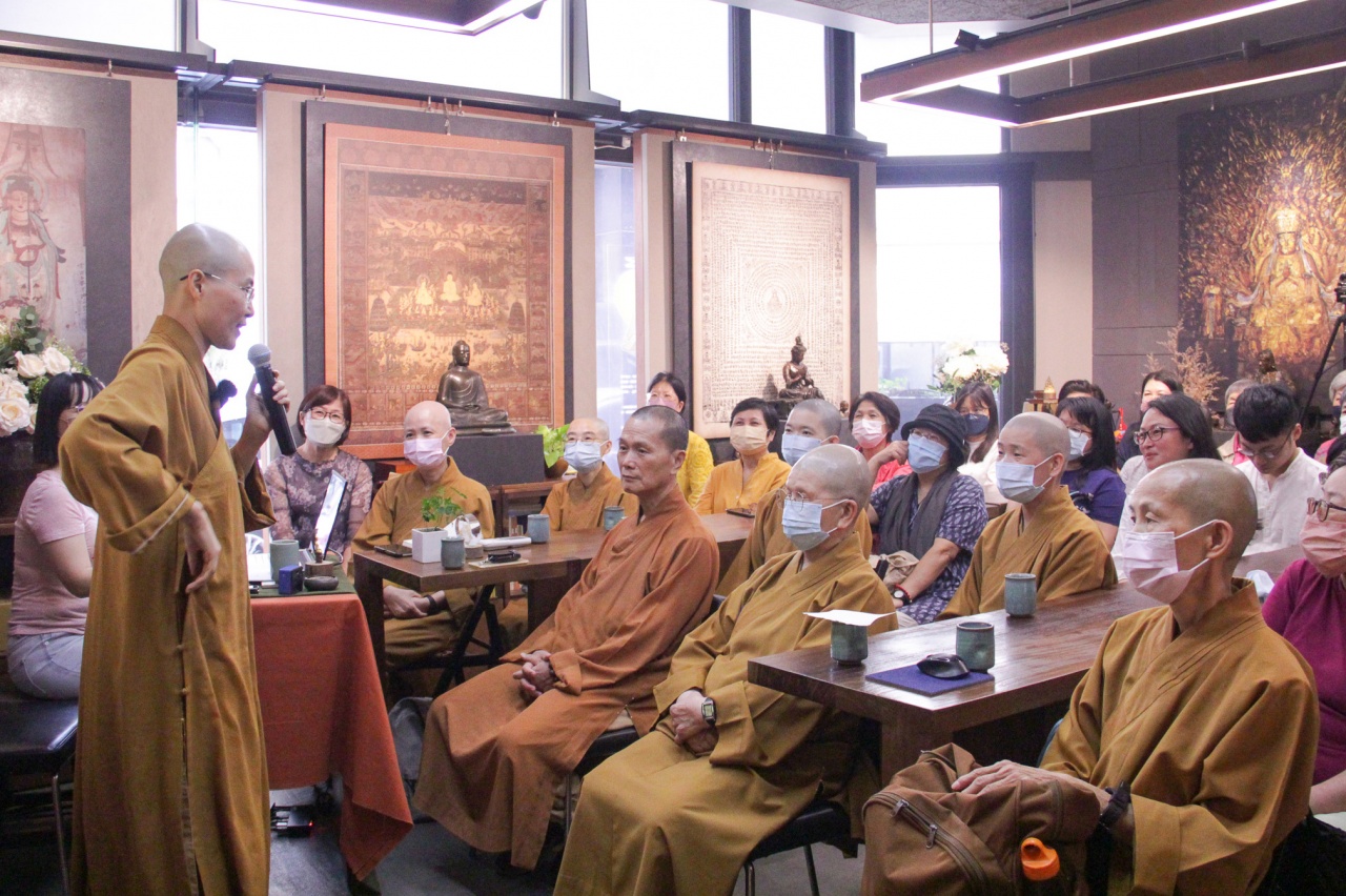 願成眾生休憩樹