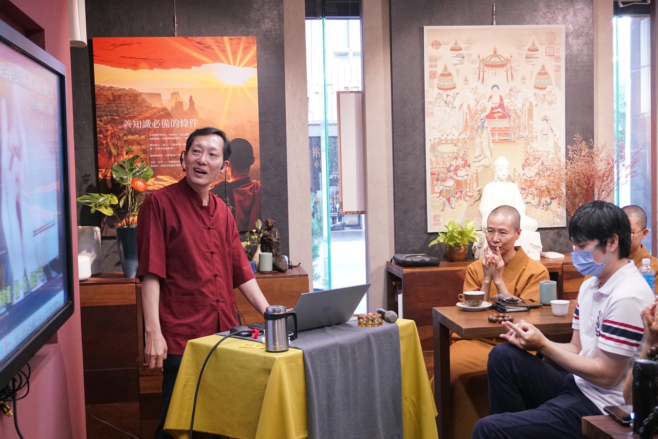 如何修持「佛善知識」所教導的手印