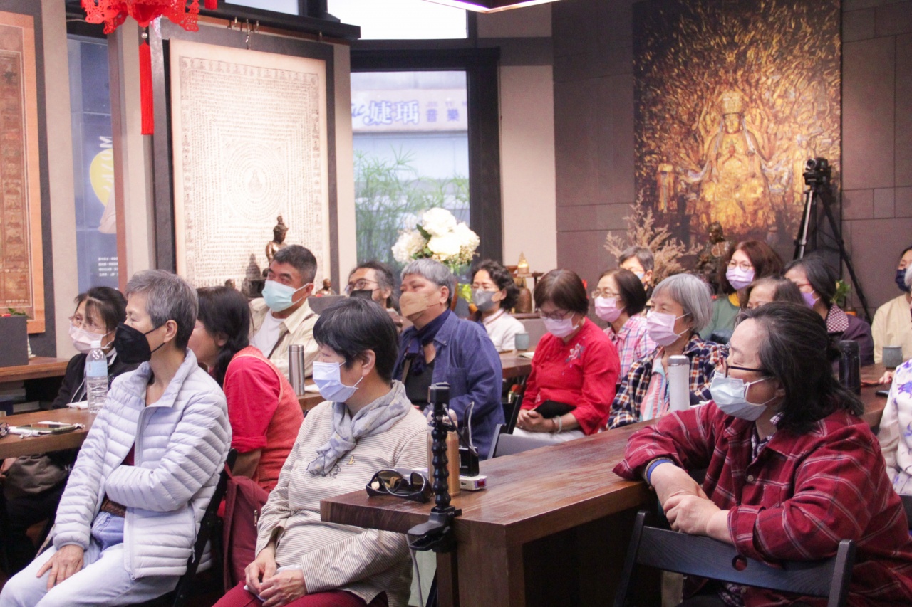 從利他中完成自利