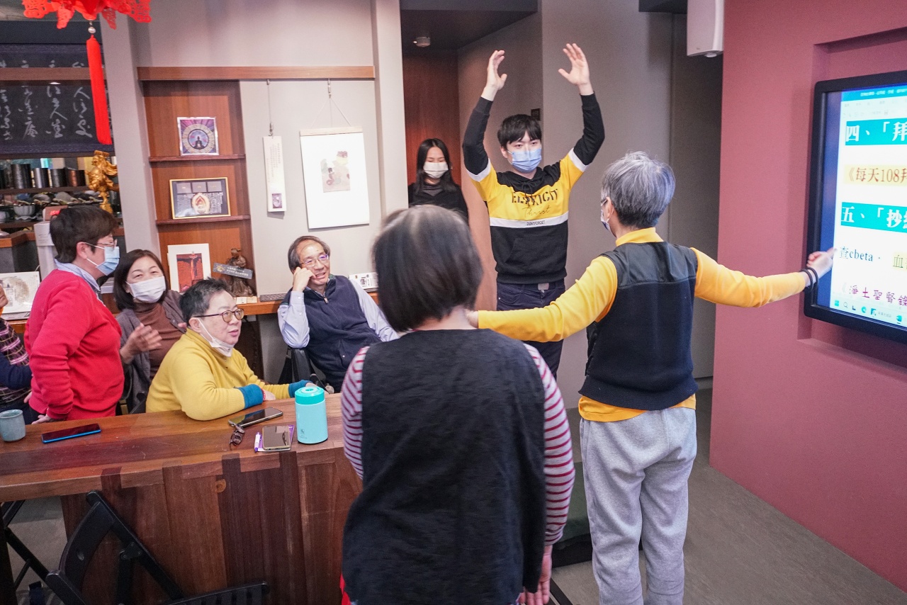 日常的禪修— 從拜經、抄經、迴向的行門中開始