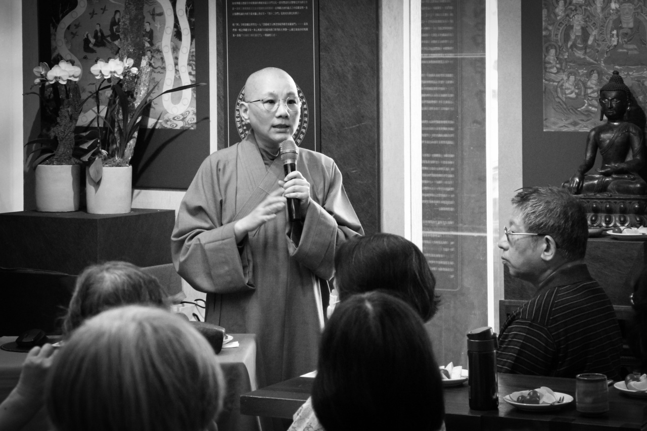 華嚴經離世間品