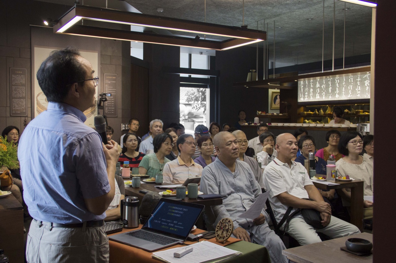 從佛華嚴到入法界