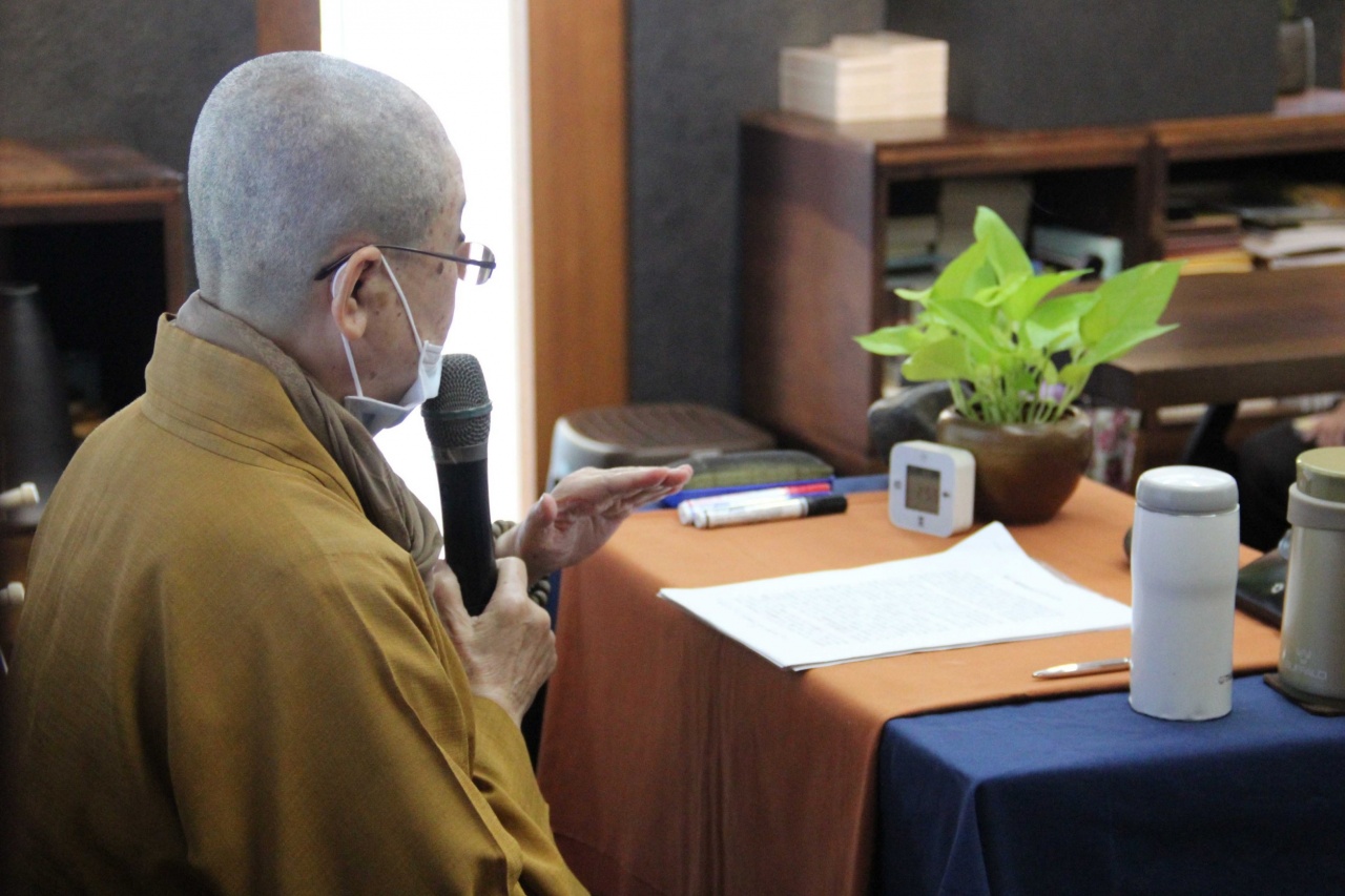  催化中國佛教庶民化的淨土法門