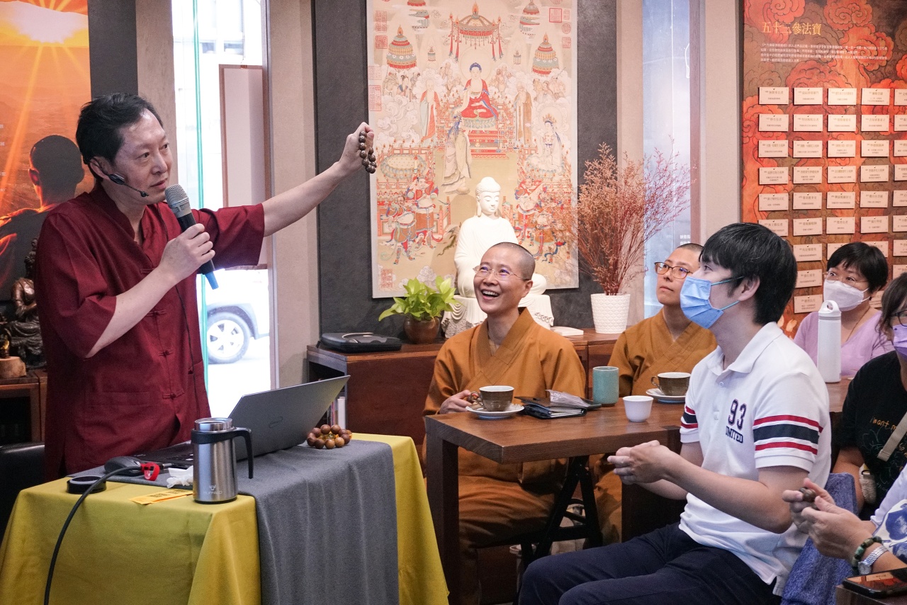 如何修持「佛善知識」所教導的手印