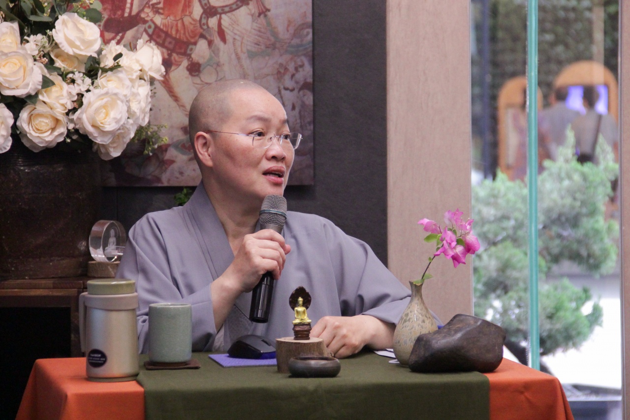 從利他中完成自利