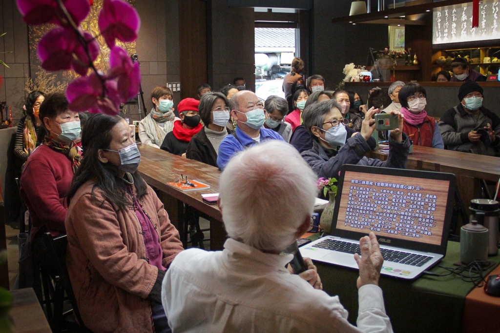 三傳佛教的僧眾觀 