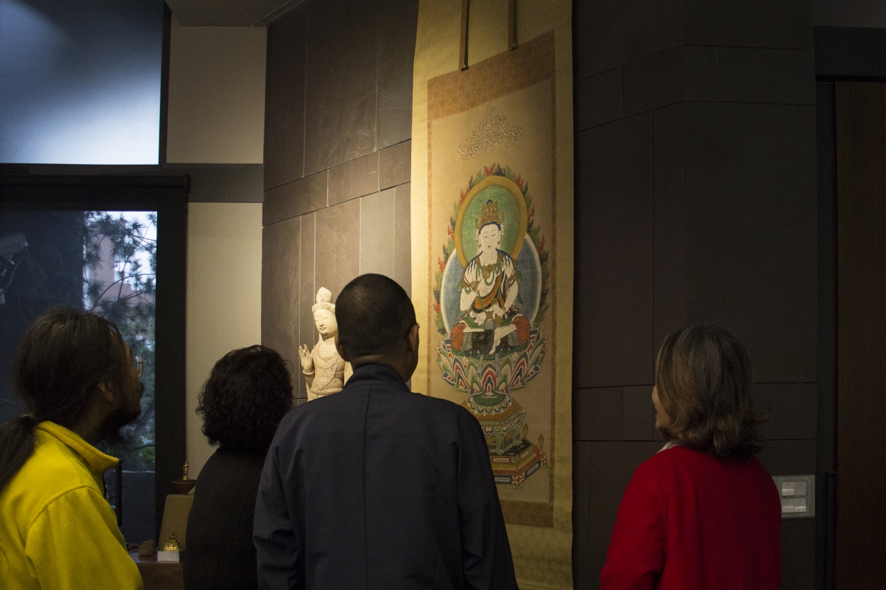 般若鈴鐸震群眠——談金剛薩埵