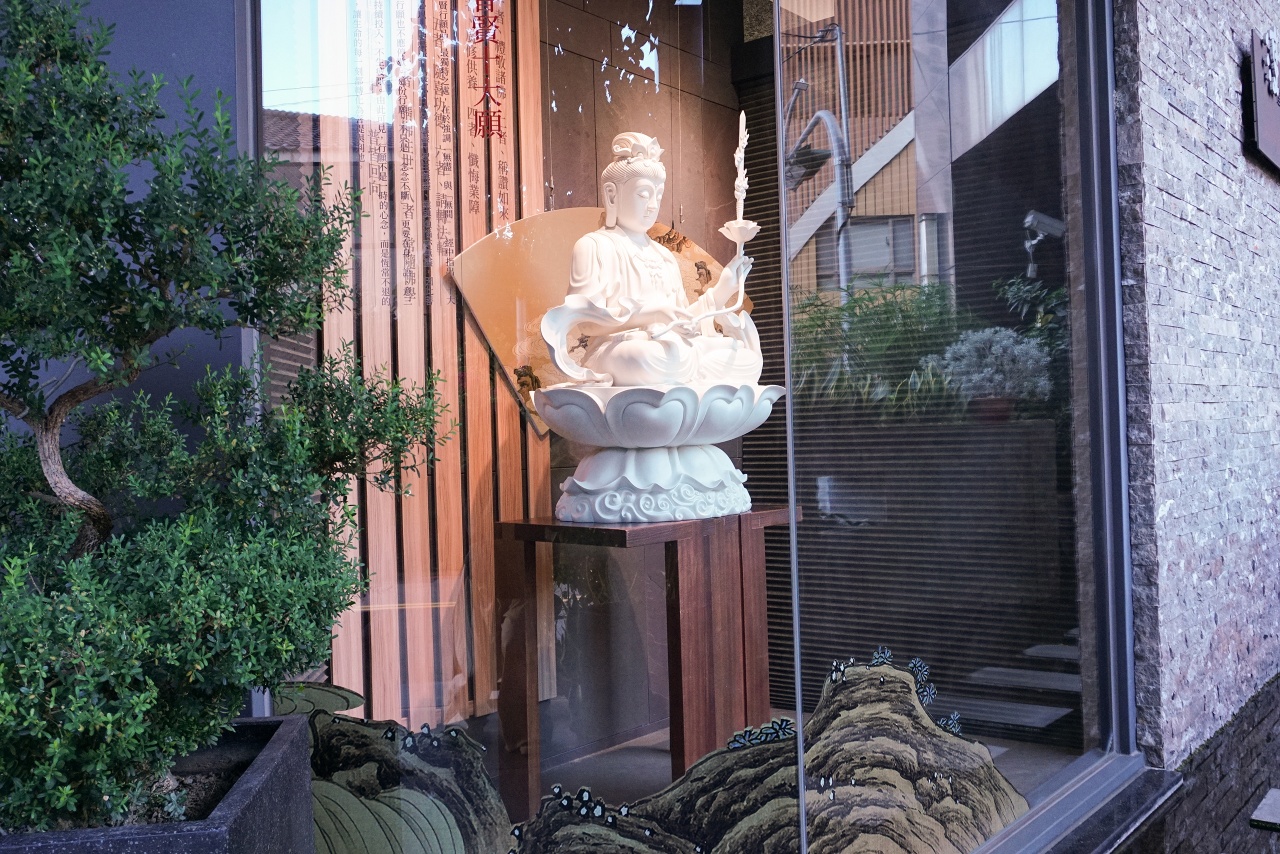 行願：願證菩提、廣度有情